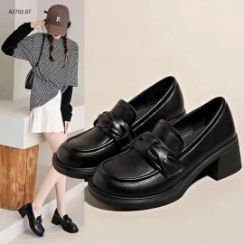 Đôi giày đế cao tôn dáng- sỉ 138k