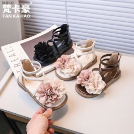 SANDAL CHIẾN BINH GẮN HOA -sỉ Sz 23-28 : 144k            Sz 29 -36 : 153k 