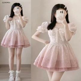 Váy cổ vuông tay bồng loang màu- 525,000