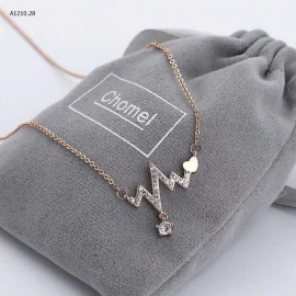 Dây chuyền chính hãng nhà Chomel - sỉ 99k