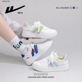 GIÀY THỂ THAO HÌNH NGÔI SAO HÃNG WARRIOR - sỉ 299k