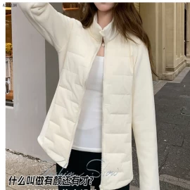 Áo khoác ngắn thể thao dáng ôm cổ đứng bằng lông vịt  dành cho nữ- sỉ giá 305k