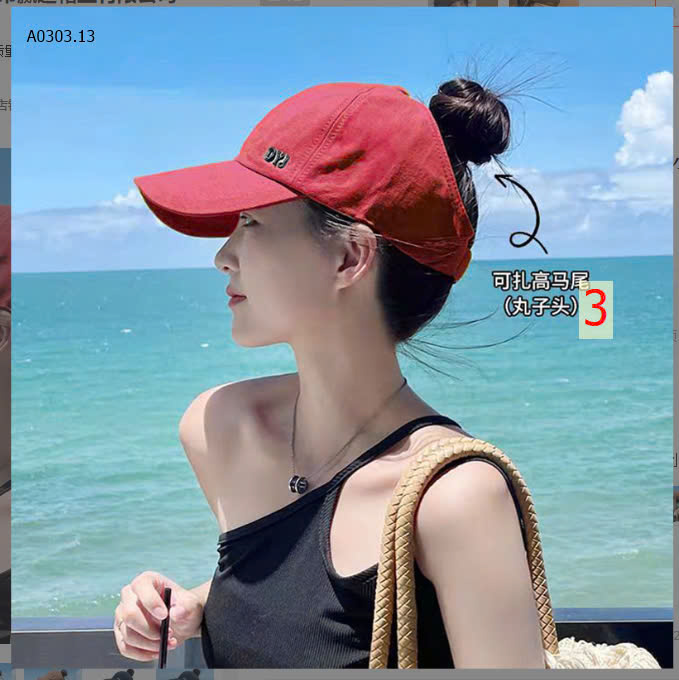 MÀU