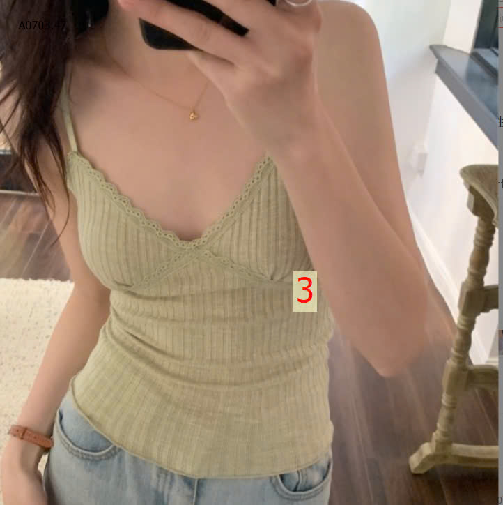 MÀU