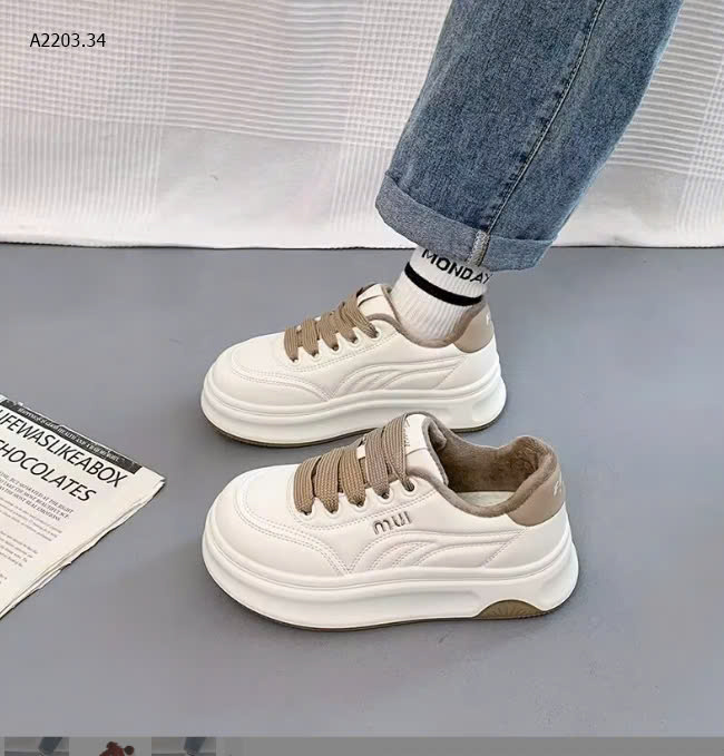 KAKI