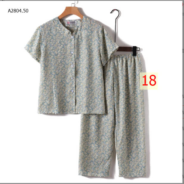 MÀU 18