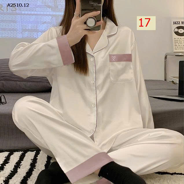 MÀU 17