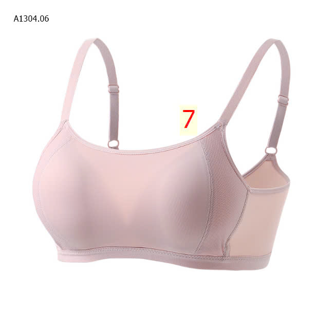 MÀU 7