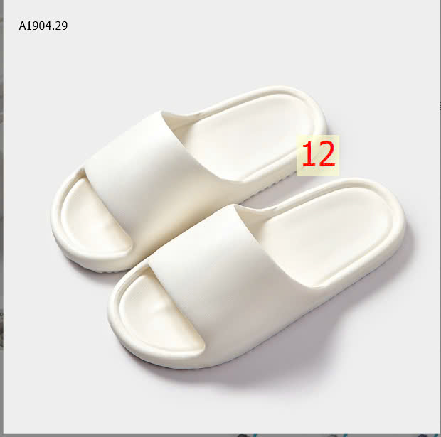 MÀU 12