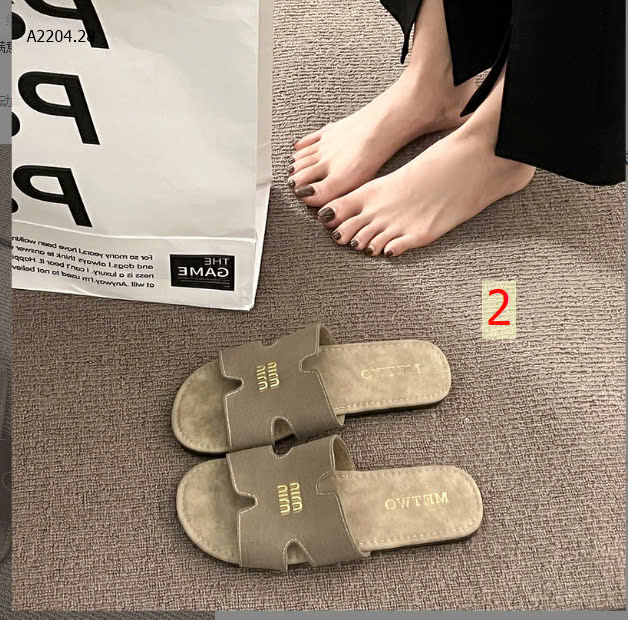 MÀU 2