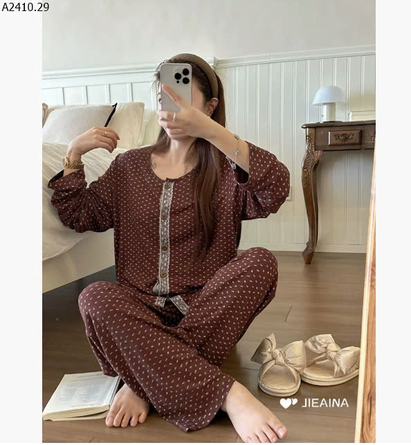 ĐỎ