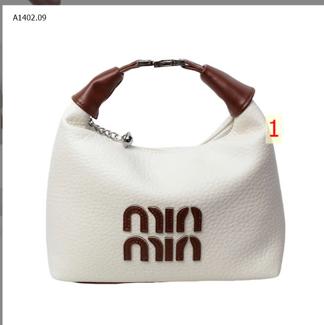 MÀU