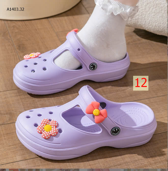 MÀU 12