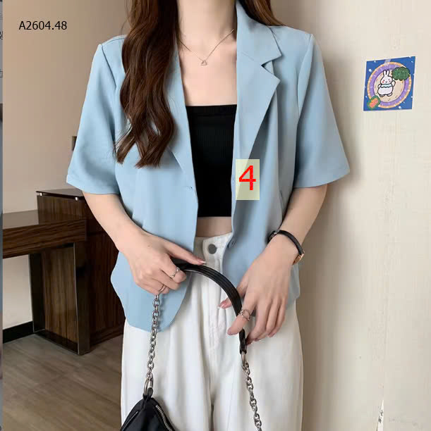 MÀU