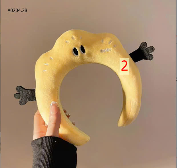 MÀU