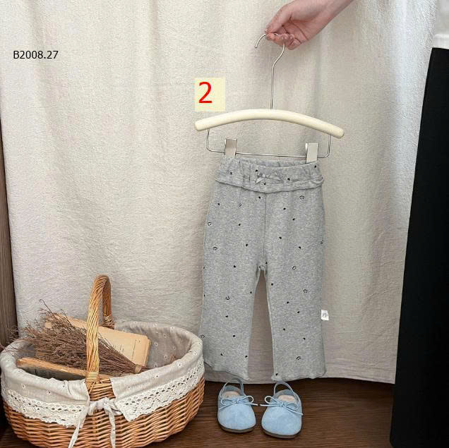 XÁM