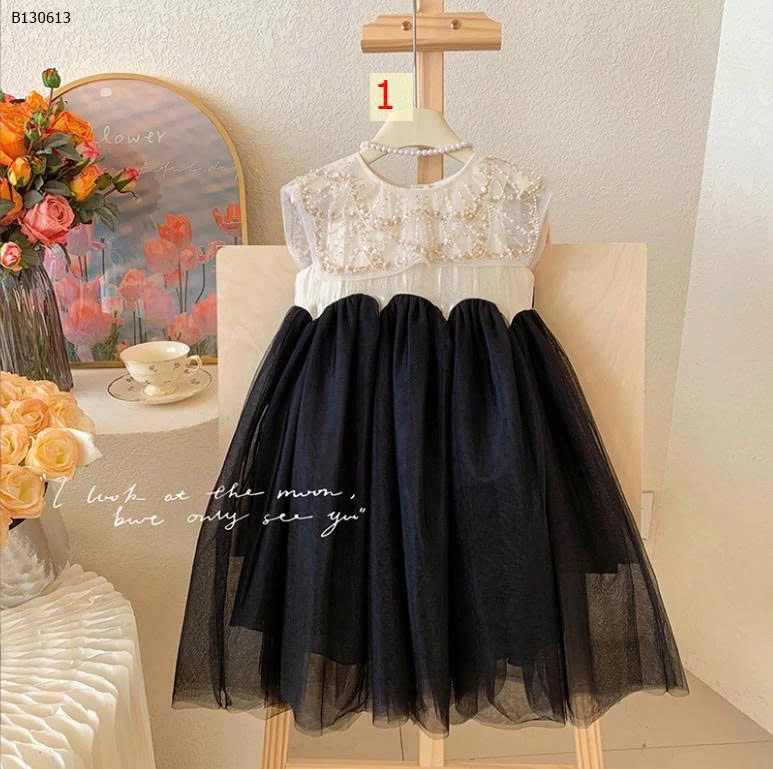 ĐẦM VOAN TIỂU THƯ CỔ VUÔNG-Sỉ 245k