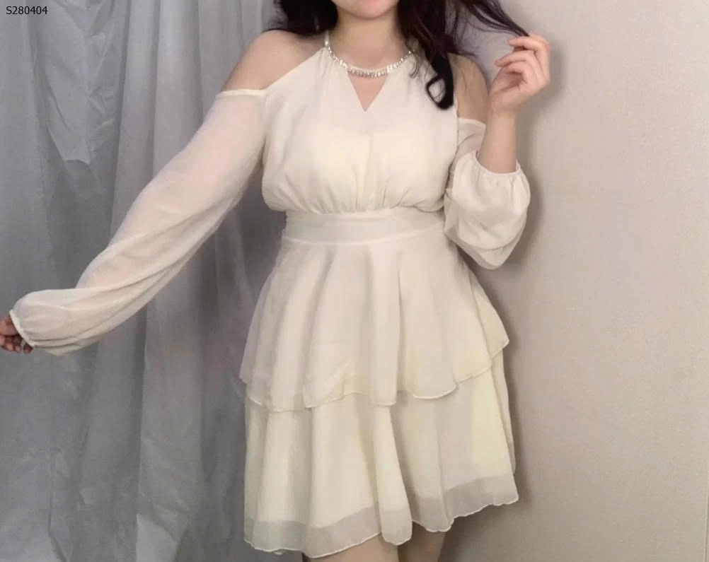 Váy cố yếm đính đá eo thon váy ngắn voan - 260,000