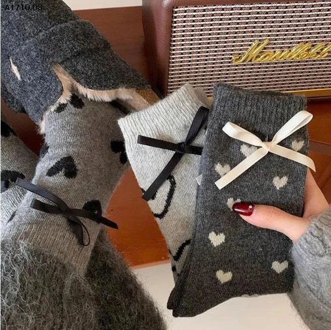 SET 3 ĐÔI TẤT TRÁI TIM NỮ  - sỉ 39k/set 3 đôi mix