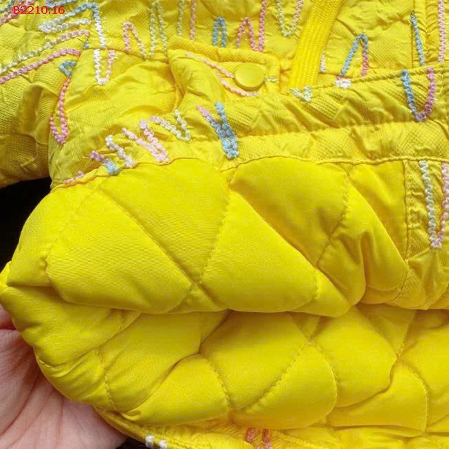 ÁO KHOÁC THÊU HỌA TIẾT BG - Giá sỉ sz 100-130: 247k  sz 140-150: 268k 