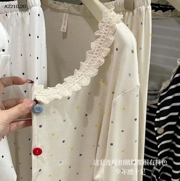 Set 3 chi tiết, áo dây kèm mút ngực siêu tiện - sỉ 250k