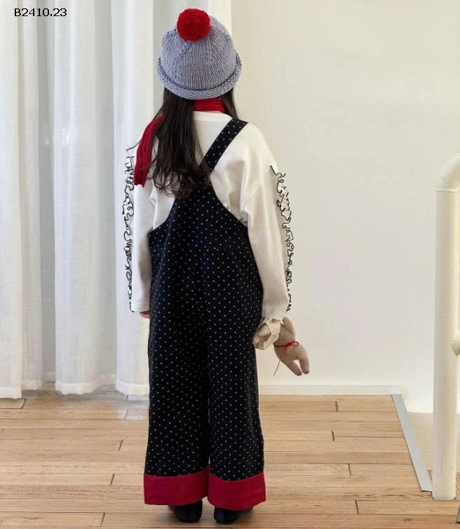 SET ÁO KITTY MIX QUẦN YẾM CHẤM BI-Giá sỉ  áo thun: 160k  yếm: 240k 