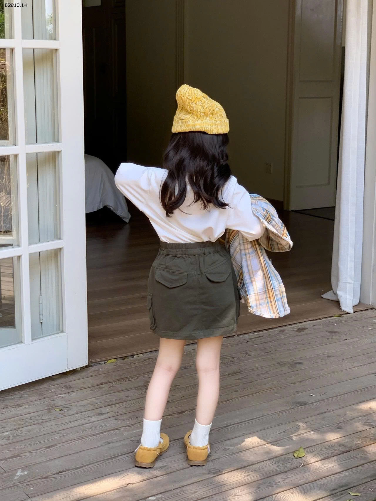 SET 3CT: ÁO SƠ MI + ÁO THUN + CV BG-Giá sỉ áo somi: 139k áo thun: 99k  cv: 125k 