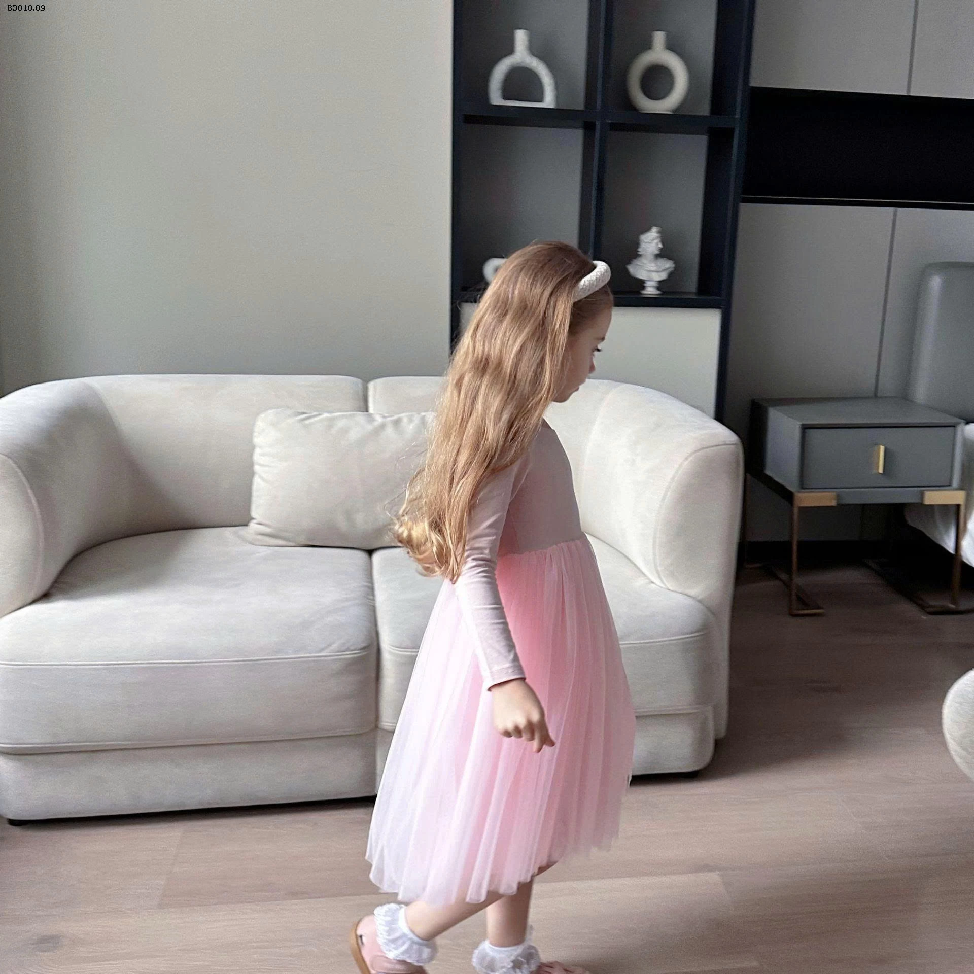 VÁY THUN MÙA THU PHỐI CHÂN VOAN-Giá sỉ 207k