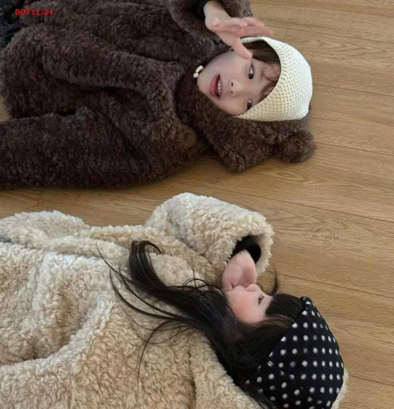 ÁO KHOÁC LÔNG TAI GẤU-Giá sỉ 280k