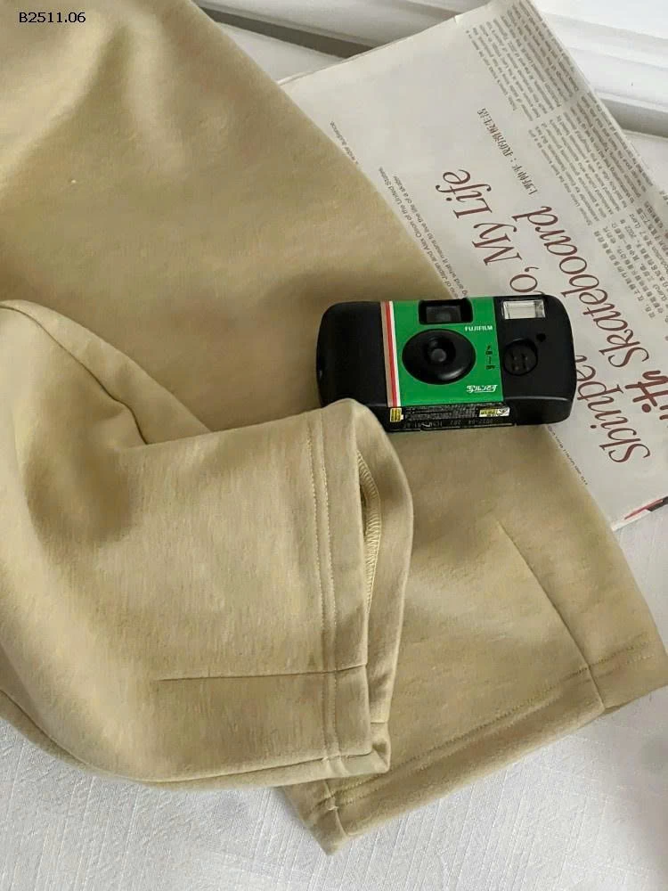 Quần dài trẻ em vải Acetate 2025 Lót lông cừu NHÀ AMBB- Giá sỉ  sz 90-150: 230k  sz 160: 250k  sz 170 : 270k