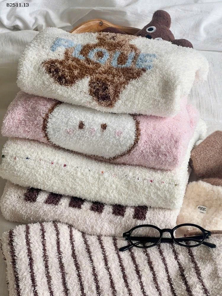 Bộ đồ ngủ lông cừu hai mặt ấm áp dễ thương  NHÀ AMBB- Giá sỉ  sz 80-150: 280k  sz 160:  310k 