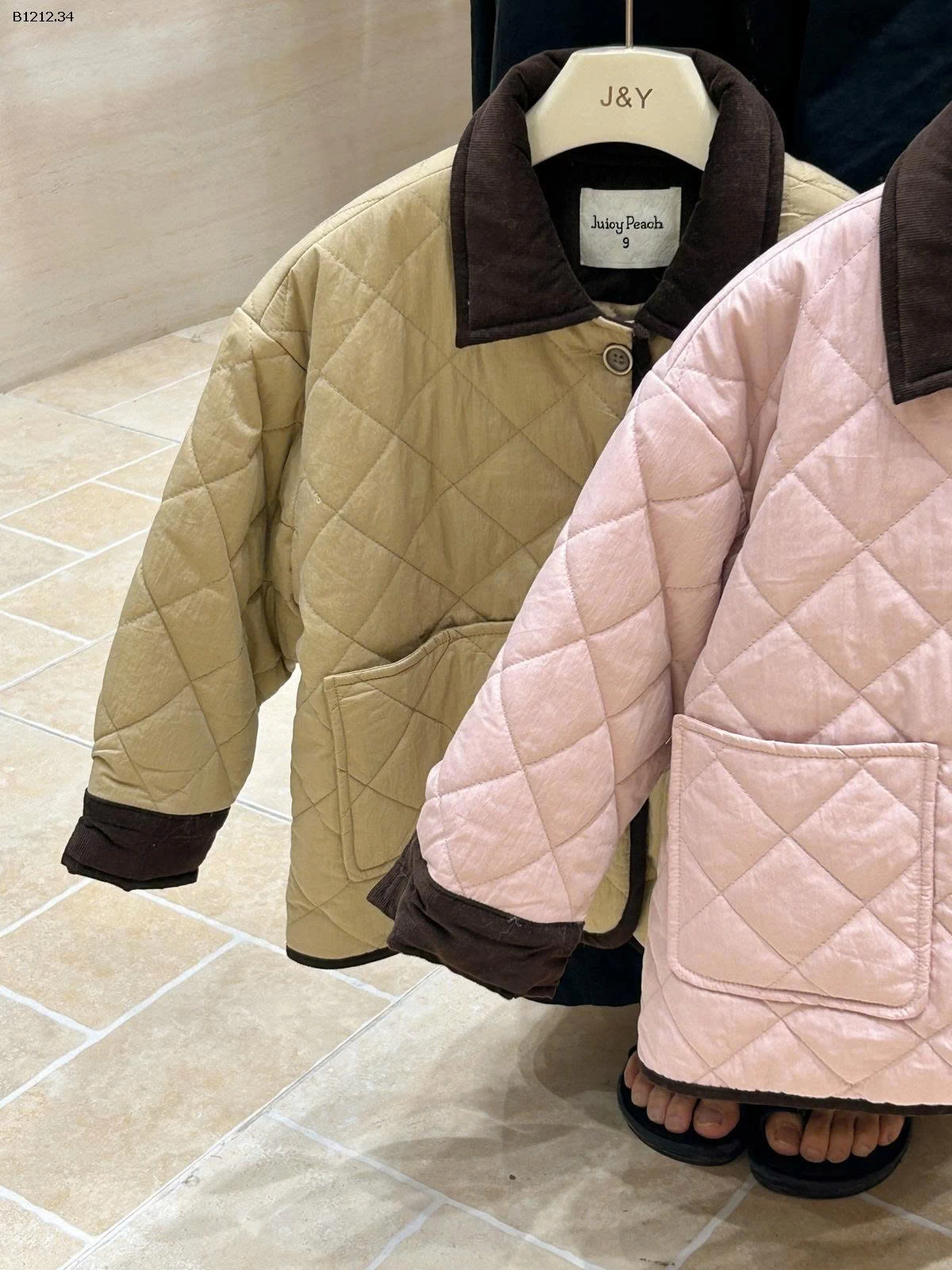 ÁO KHOÁC TRẦN TRÁM CỔ PHỐI MÀU BG-sỉ 315k