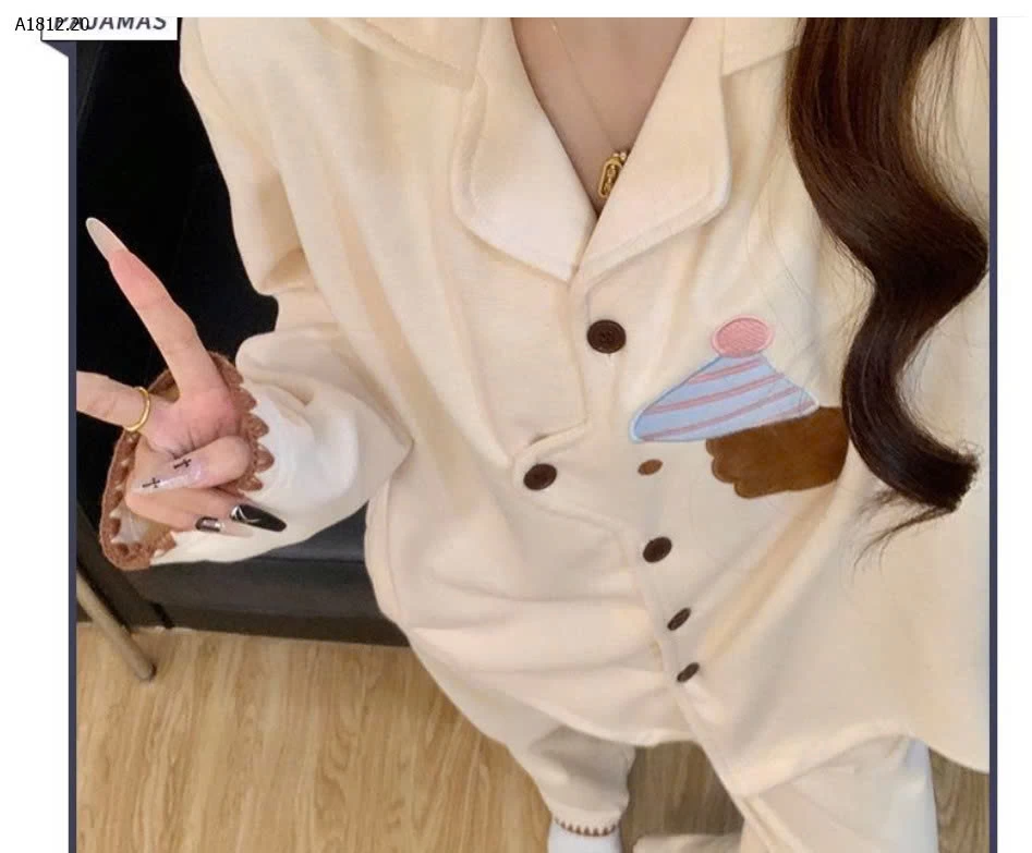  Bộ đồ ngủ nữ cổ áo nhung lụa, lót lông cừu-Giá sỉ 280k 