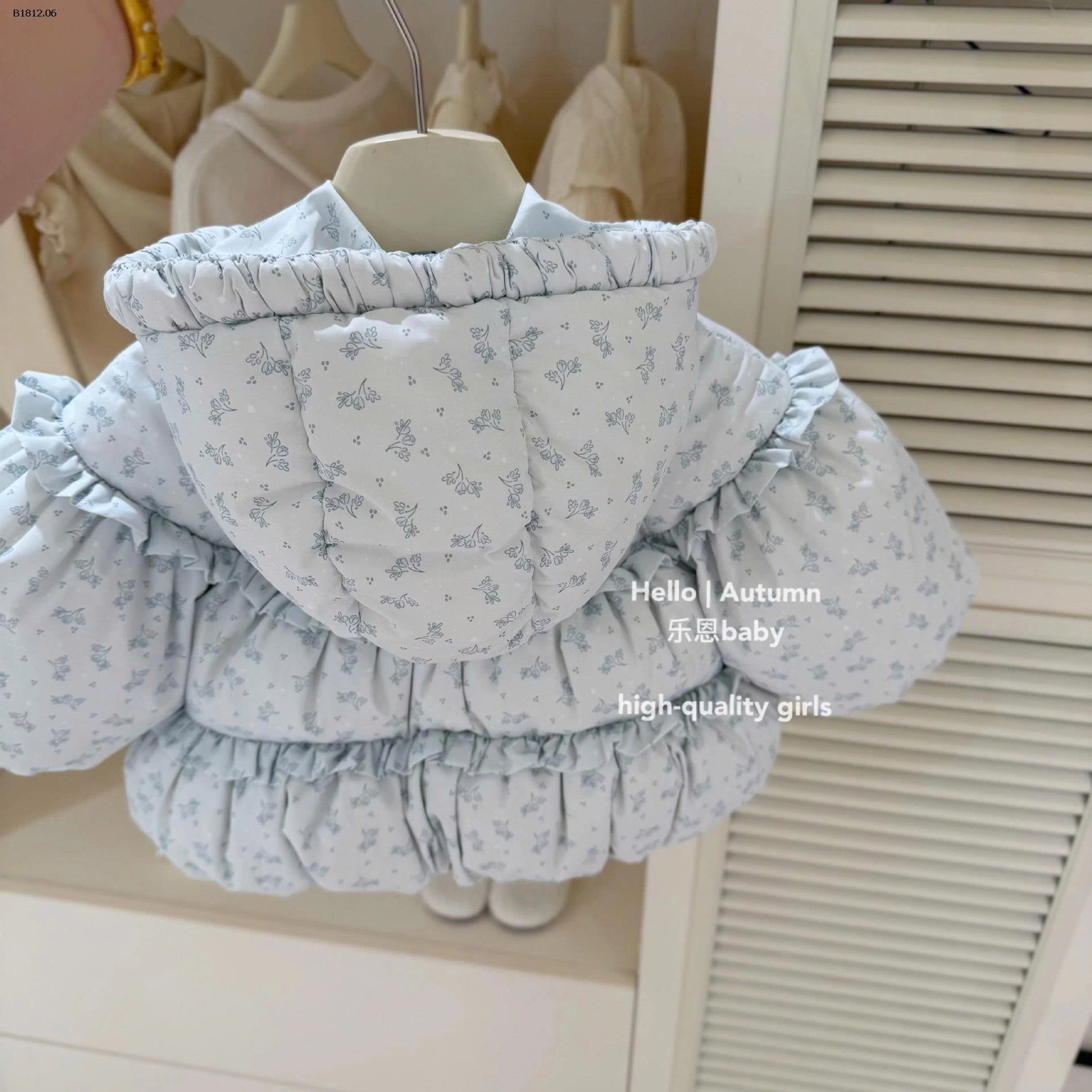 ÁO HỌA TIẾT-  sỉ Áo khoác: 370k 