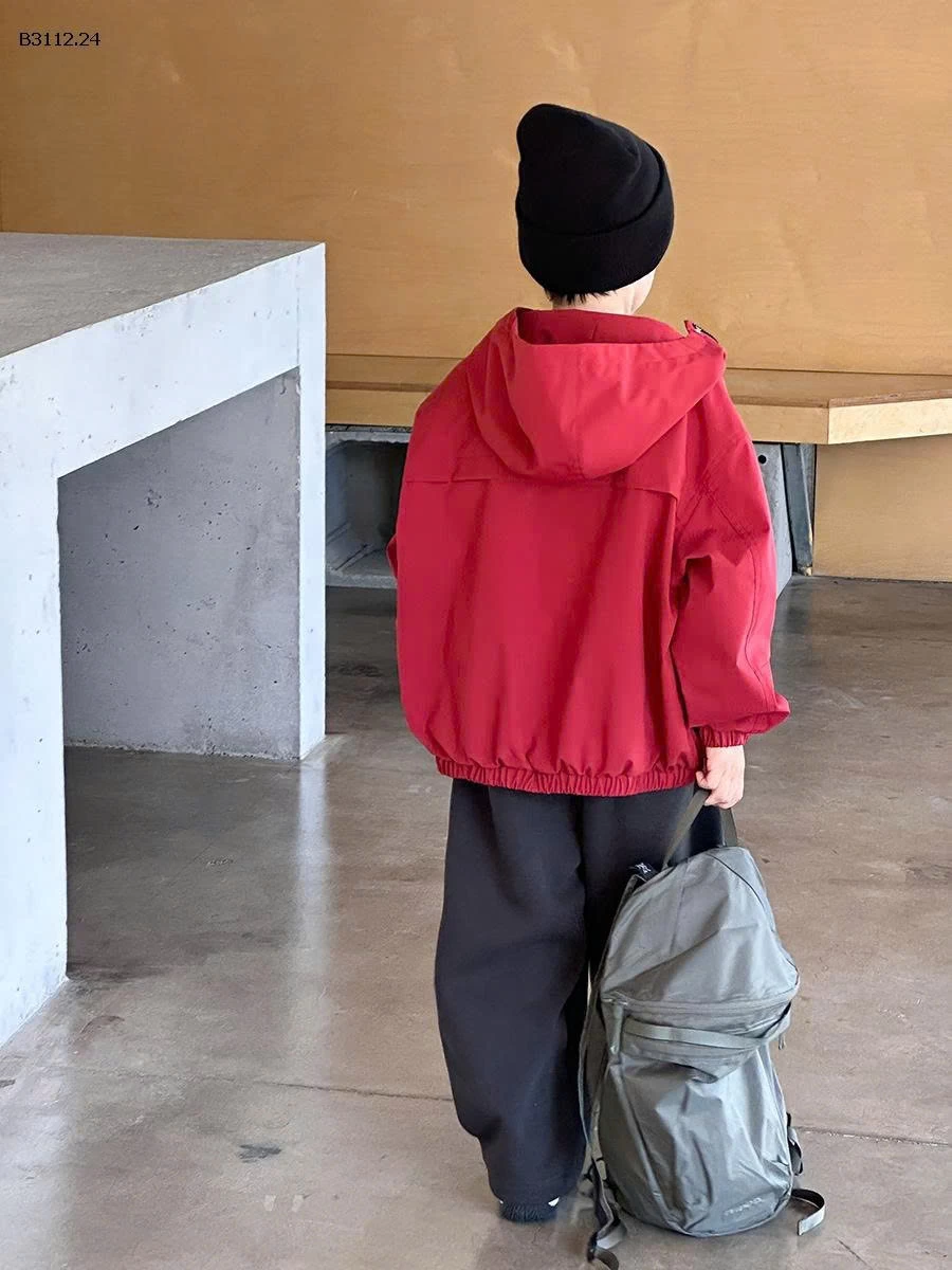 Áo khoác gió có mũ in chữ cho bé nhà  Elmo Baby Kids AMBB-Giá sỉ  sz 90-150 : 283k Sz 160 : 310k Sz 170 : 340k