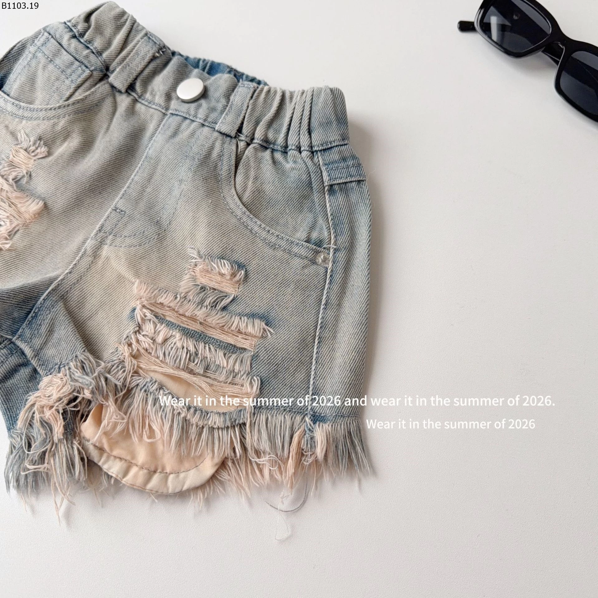 SHORT JEANS RÁCH CÁ TÍNH QKIDS sỉ 195k