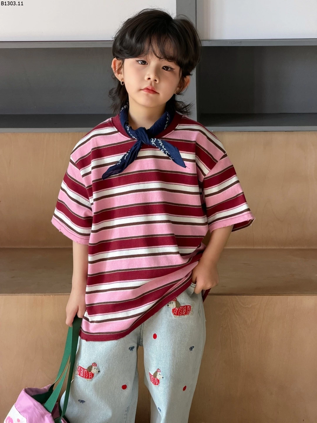 ÁO THUN KẺ MIX JEANS THÊU CÚN Giá sỉ áo : 155k quần : 220k