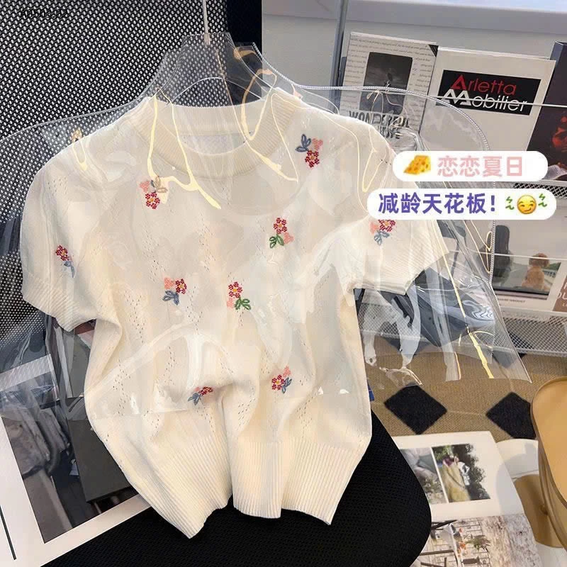 Chiếc áo len mỏng CACHE - sỉ 184k