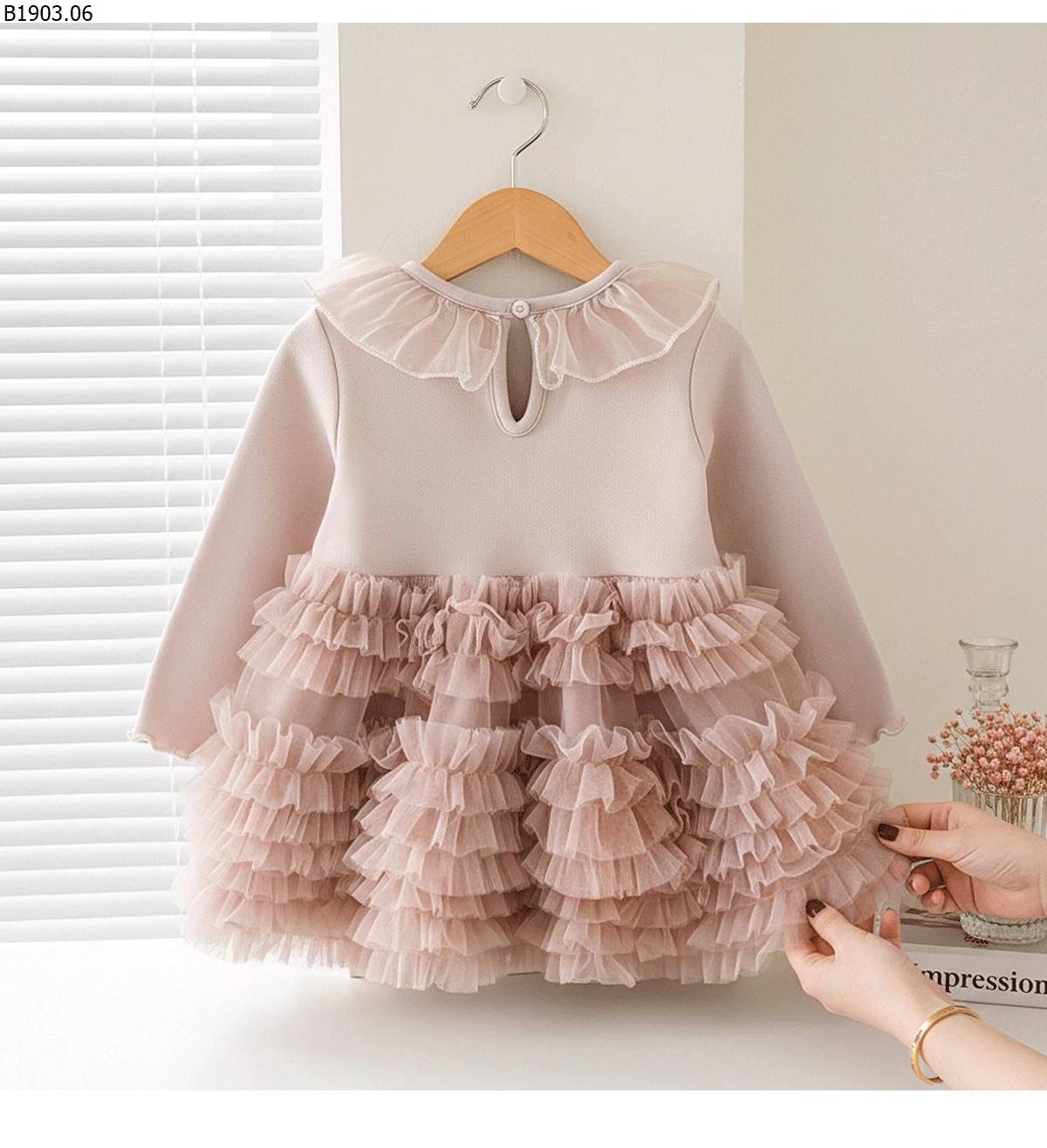 Váy lưới bồng bềnh kiểu dáng mùa xuân mùa xuân/hè 2026 giá sỉ 180k