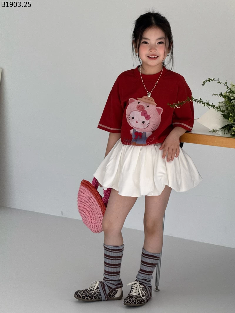 SET ÁO KITTY ĐỎ MIX VÁY BÍ TRẮNG giá sỉ áo --- G.i.á 174k váy --- G.i.á 214k