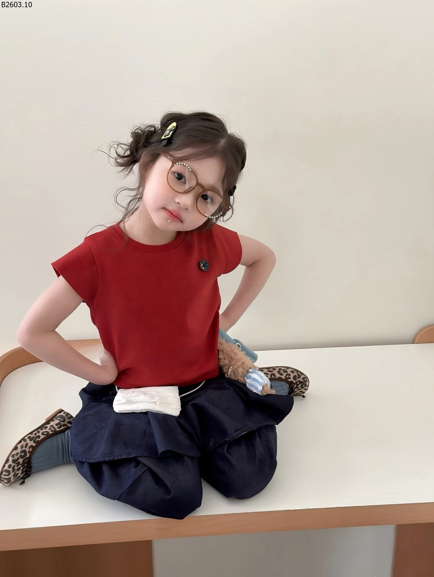 ÁO THUN ĐỎ MIX QUẦN SUÔNG LIỀN CHOÀNG VÁY sỉ Áo: 153k Quần: 200k