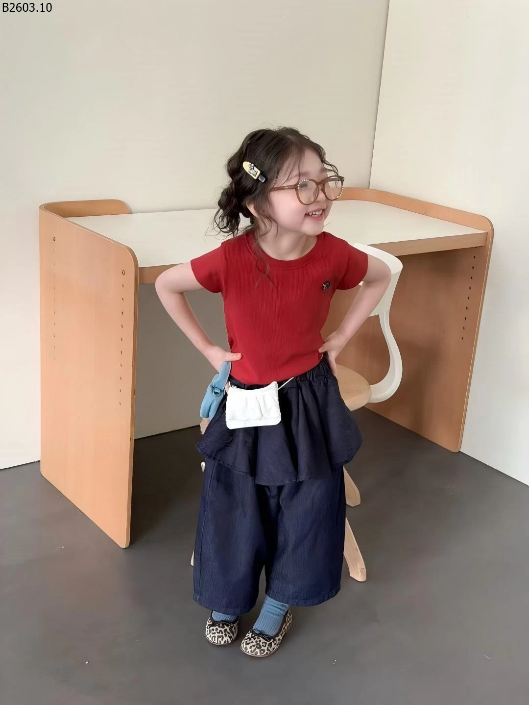 ÁO THUN ĐỎ MIX QUẦN SUÔNG LIỀN CHOÀNG VÁY sỉ Áo: 153k Quần: 200k