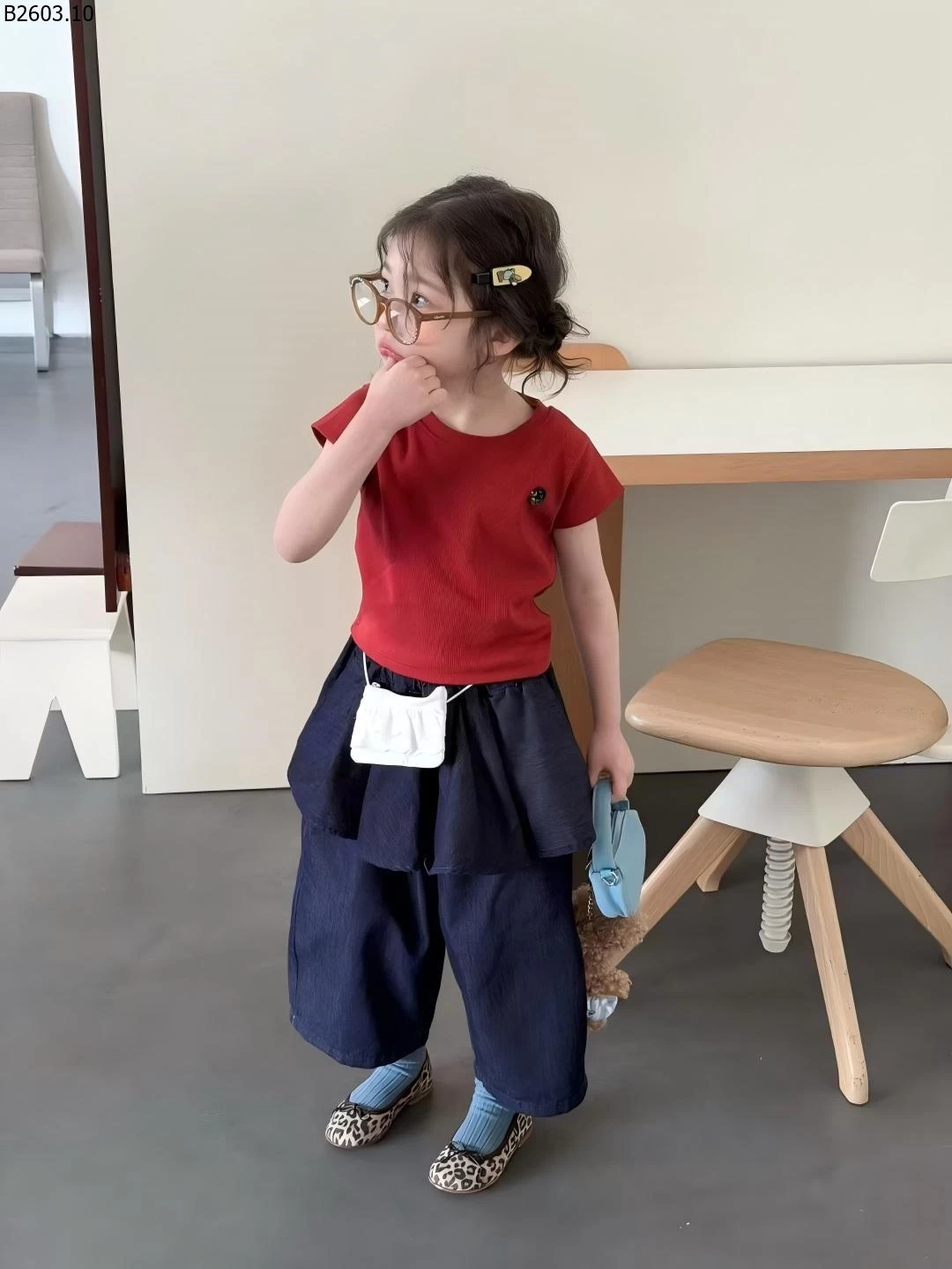 ÁO THUN ĐỎ MIX QUẦN SUÔNG LIỀN CHOÀNG VÁY sỉ Áo: 153k Quần: 200k