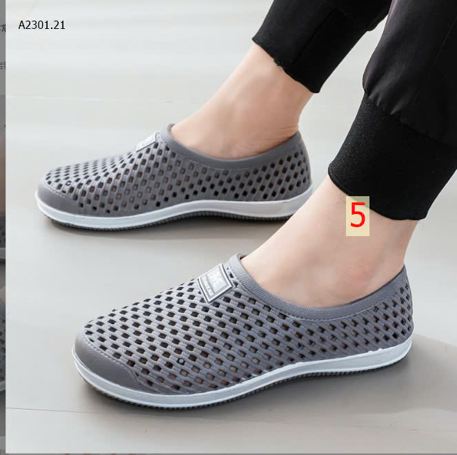 MÀU 5