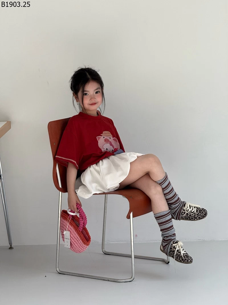 SET ÁO KITTY ĐỎ MIX VÁY BÍ TRẮNG giá sỉ áo --- G.i.á 174k váy --- G.i.á 214k